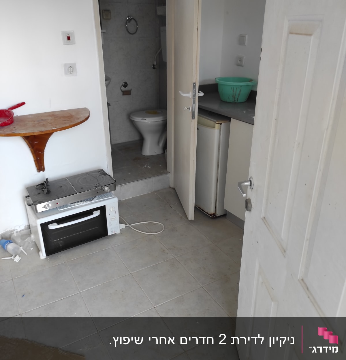 מגב, יעה, דלי ירוק, רצפה מלוכלכת